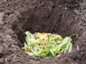 生ゴミ堆肥を作ってみよう 家庭菜園をもっと楽しくする生ゴミ堆肥の作り方